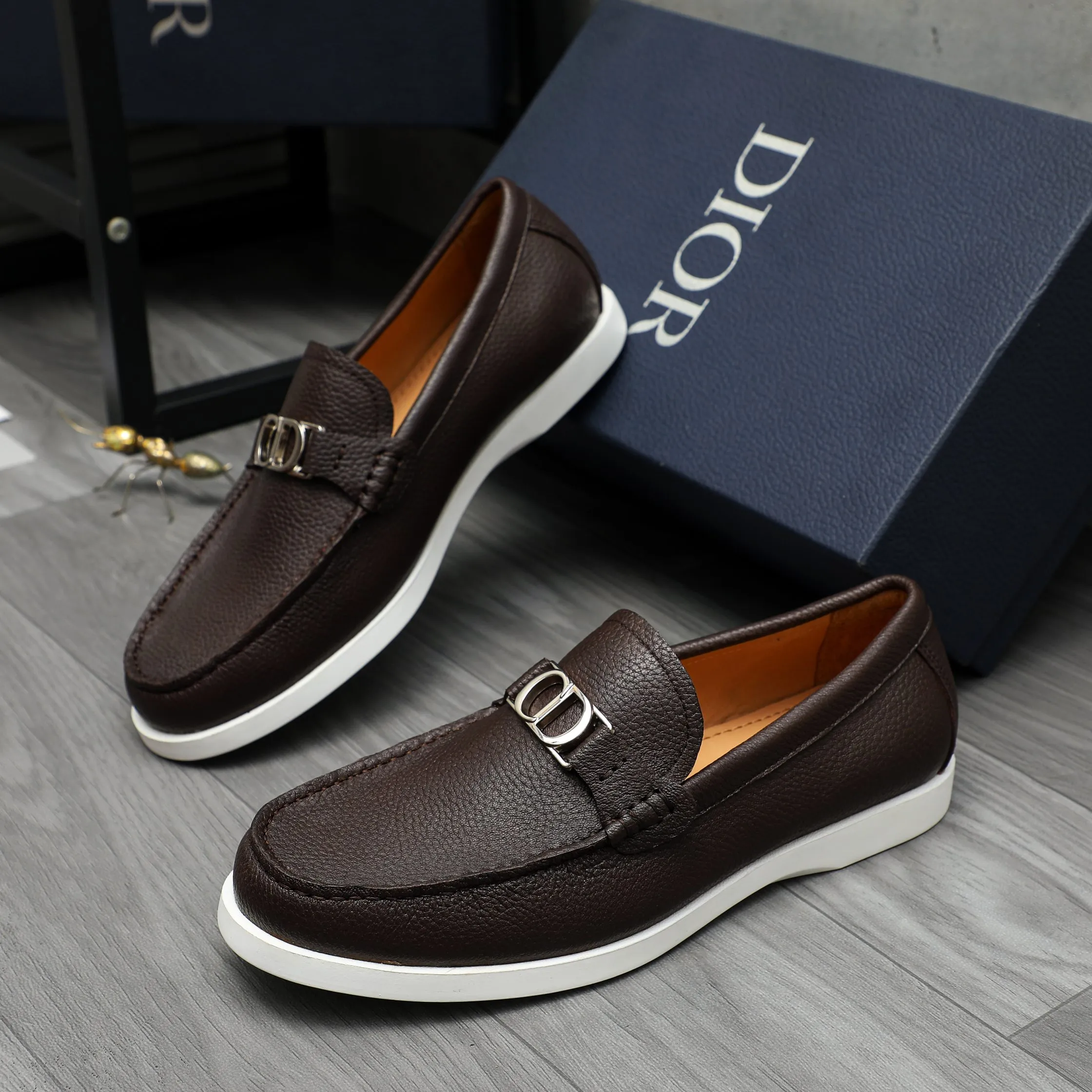Men's shoes 💰460 Product trademark: Dior "Dior" casual slip-on leather shoes Regular size: 39-44 Product material: Selected pebbled cowhide upper, cowhide lining, rubber outsole